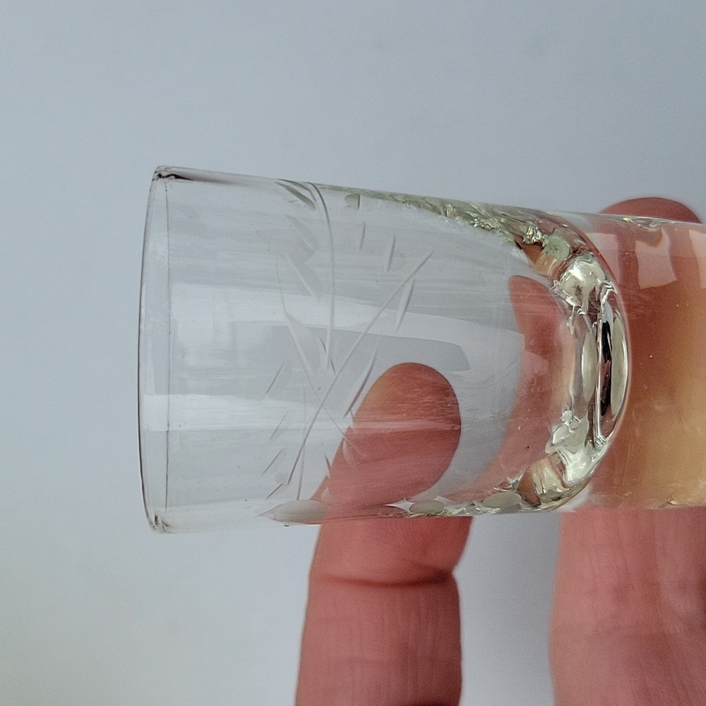 Vintage Set of Six Colorful Hand Cut Glass Shot Glasses Etched Made In Japan New - Picture 11 of 17